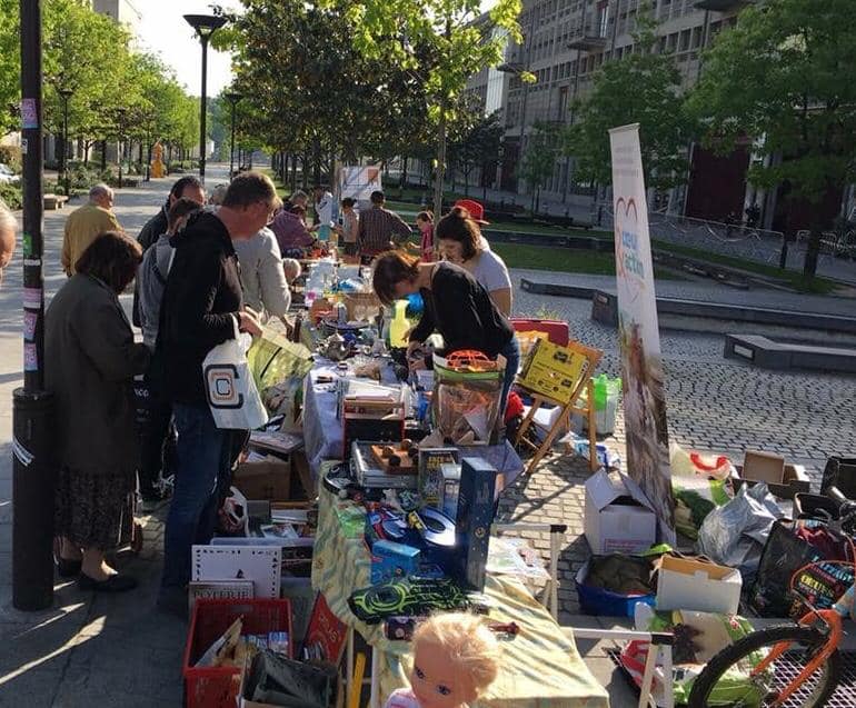 Coeur et action a participé au vide grenier d'automne des Grands ...